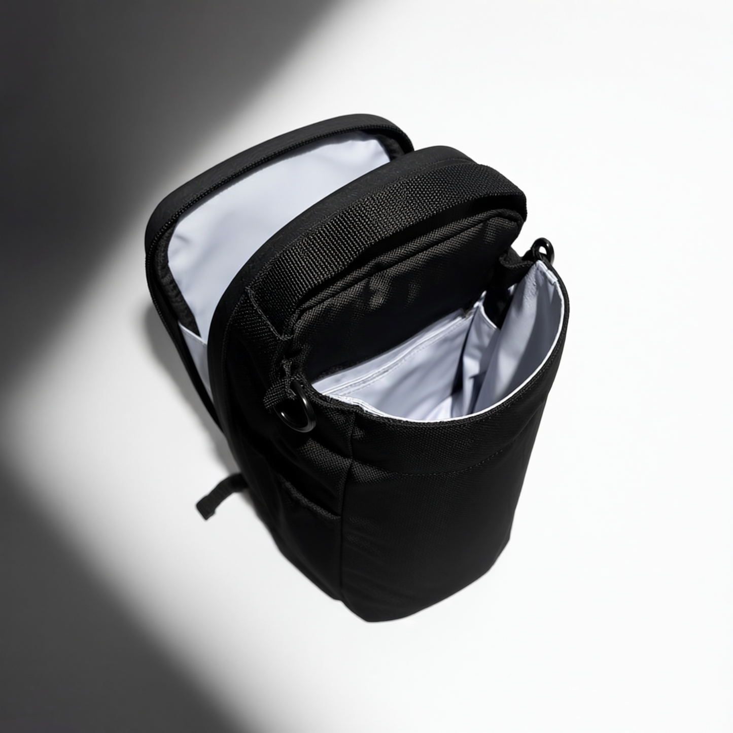 MAGNETIC PORTABLE FITNESS BAG